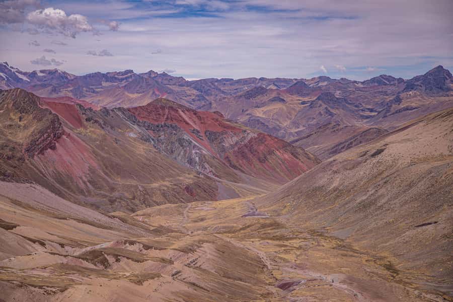 08am Departure Rainbow Mountain Tour: Late Morning Tour - The first break: restaurant time and short reset