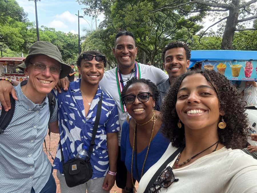 Afro Walking Tour. The colors of Cali. - Meet Andrés Jiménez and the tone of the tour