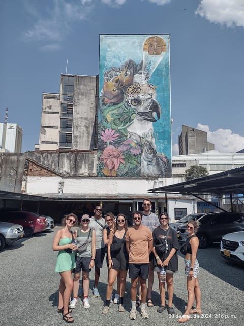 Afro Walking Tour. The colors of Cali. - Street art and Afro stories: why the murals matter