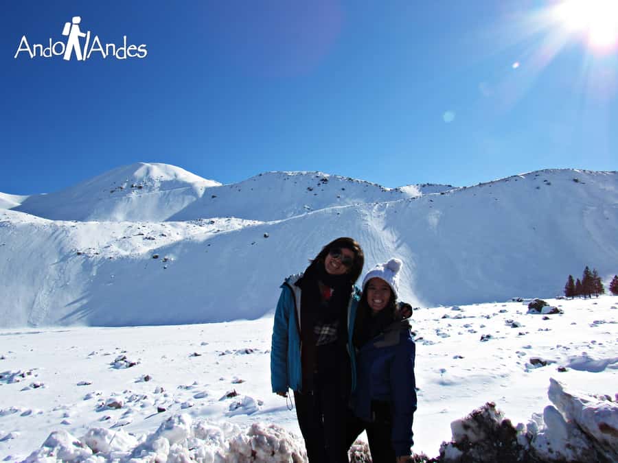 Andes Day Lagoon: Embalse El Yeso Tour from Santiago - Wine and cheese stop: a small luxury with real payoff