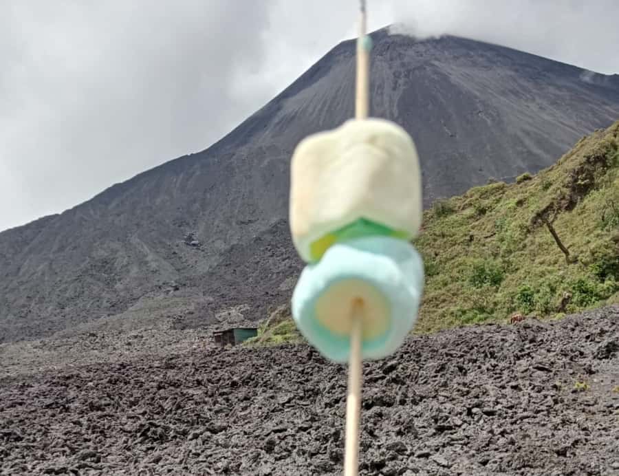 Antigua: Marshmallows Roasting at Pacaya Volcano 6-hour Tour - Descent and ride back: sunset light, and carsickness tips