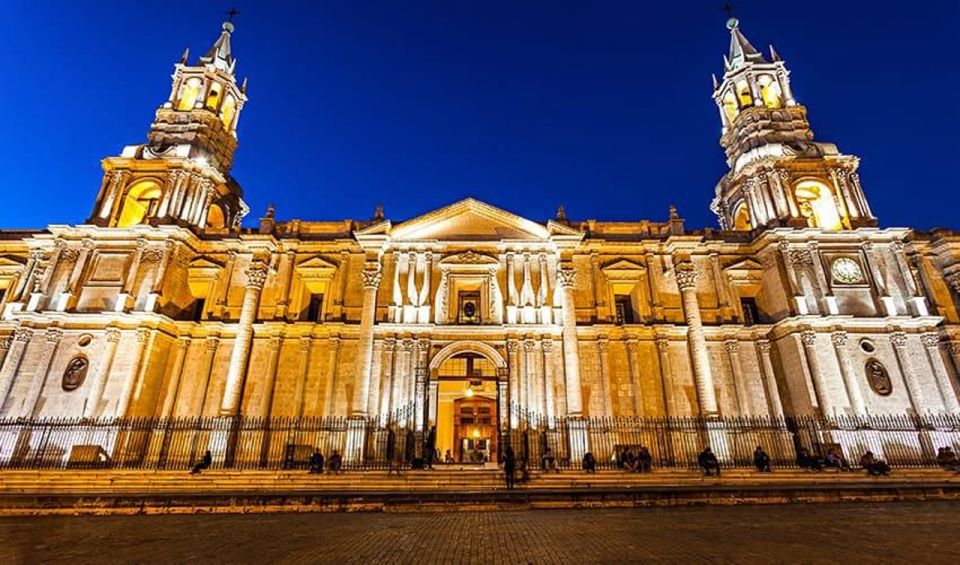 Arequipa: City and Country Tour - Plaza de Armas and Centro Historico: The Tour’s Anchor