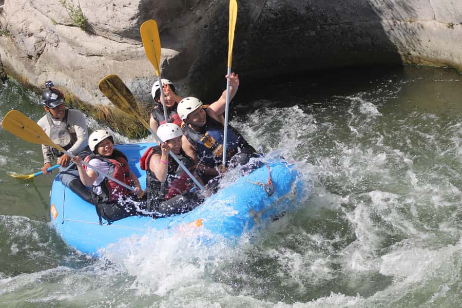 Arequipa: Rio Chili Rafting Tour with Snack - From Arequipa Pickup to Wet Gear: how the morning flows