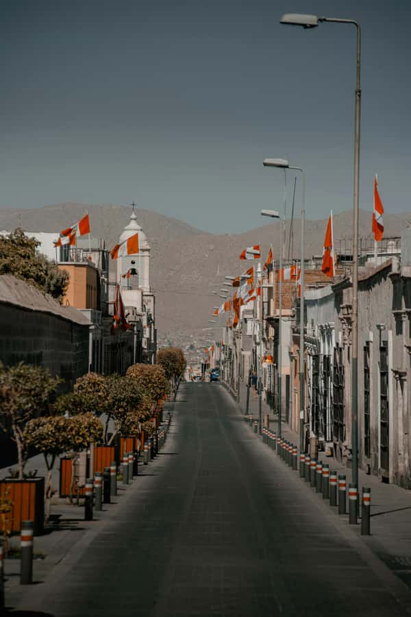 Arequipa: Walk through the Historic Center of the City - The Volcano Lookout Finish: Where the City Opens Up