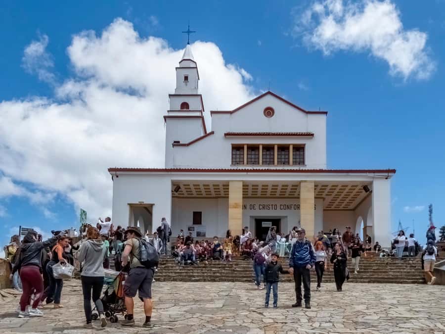Bogotá: City Tour, Monserrate, Gold Museum, Plaza de Bolivar - Museo del Oro: start with meaning, not just shiny metal