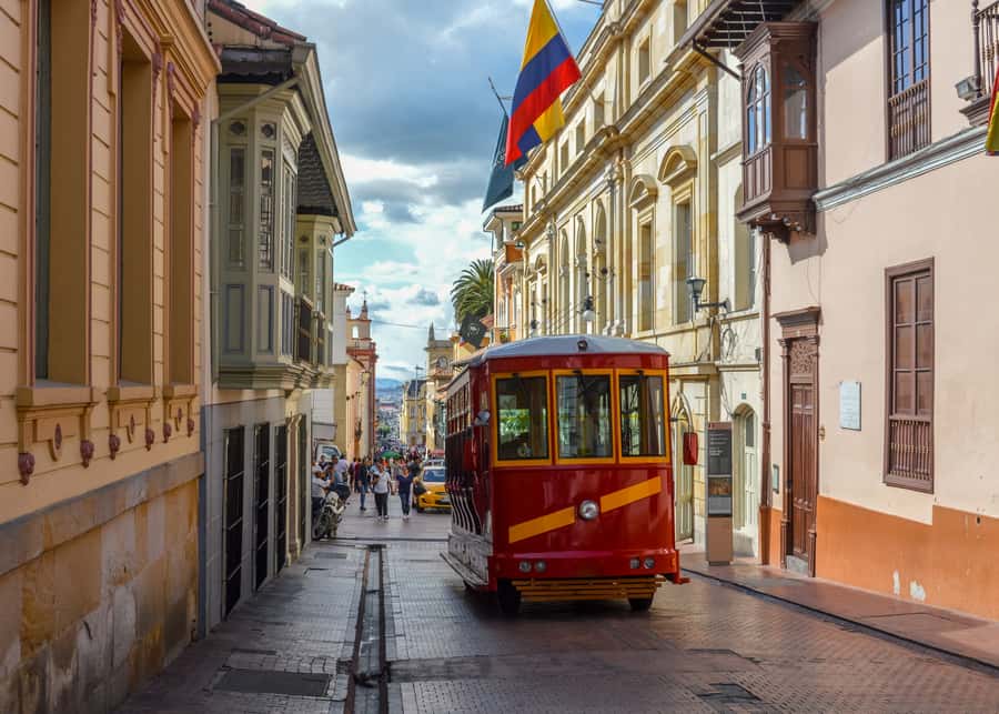 Bogotá City Tour with Monserrate, Gold and Botero Museums - Should You Book This Bogotá Contrasts Tour?