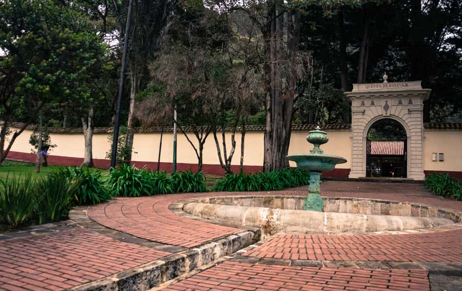 Bogotá: City Tour with Monserrate Hill, transfers and guide - Key takeaways before you go