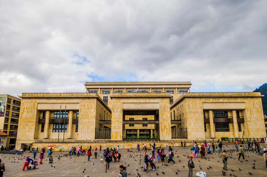 Bogotá: City Tour with Monserrate Hill, transfers and guide - Monserrate by cableway: the 3,152-meter view and the Señor Caído sanctuary