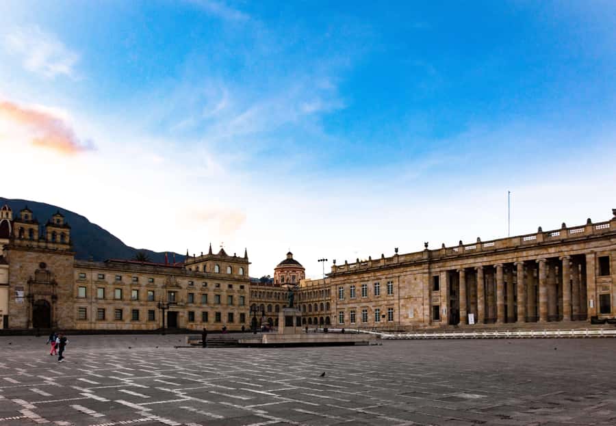Bogotá: City Tour with Monserrate Hill, transfers and guide - Who this tour is best for