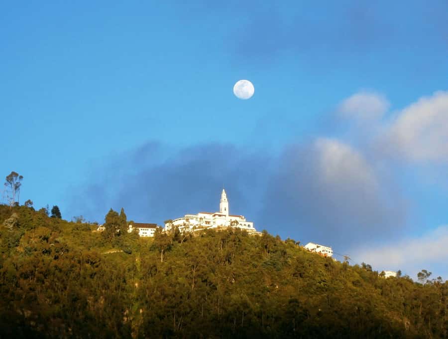 Bogota: Monserrate Entry Ticket - Cable Car and Funicular Up/Down: How the Ride Really Feels