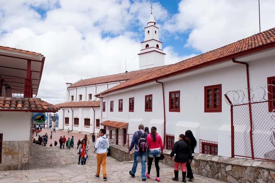 Bogotá: Private City Tour, Monserrate, Emerald and Botero - Timing: How 5–6 Hours Adds Up Without Feeling Rushed