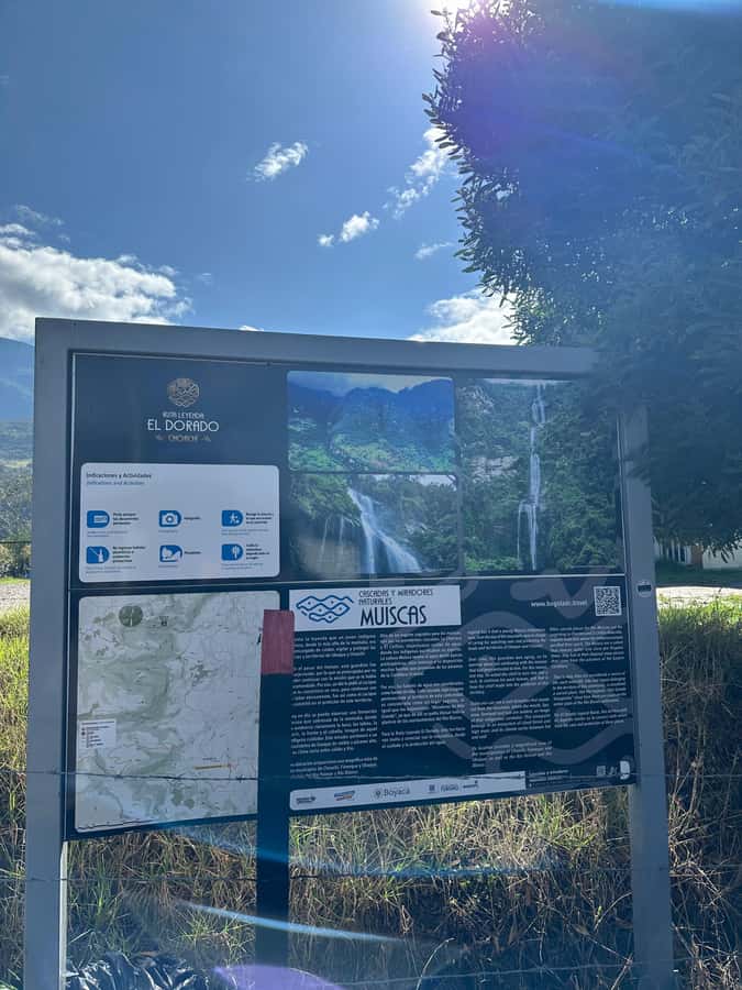 Bogotá: Visit Colombia's Highest Waterfalls & Guadalupe Hill - Group Style and Guide Support: Private Means You Can Breathe