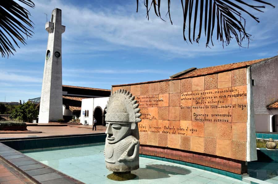 Bogota: Zipaquira, Salt Cathedral & Lake Guatavitá Tour - Tomine Reservoir Lunch: The Calm Reset Point