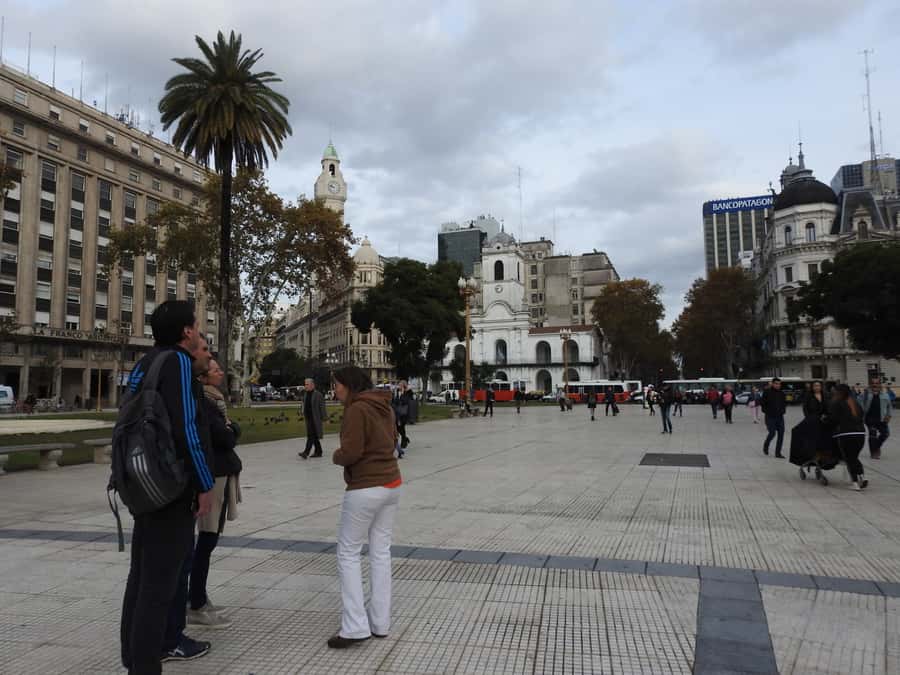 Buenos Aires: City Highlights Guided Tour with Transfer - Recoleta’s Residential Elegance: Ending With a Neighborhood You’ll Want to Explore