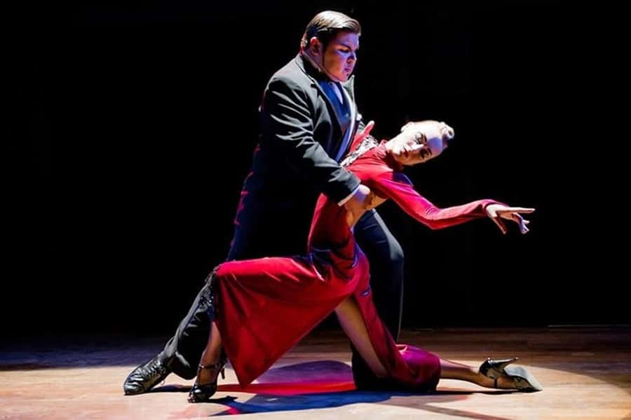 Buenos Aires: El Querandí Tango Show with Optional Dinner - Inside the show: tango history told through dance