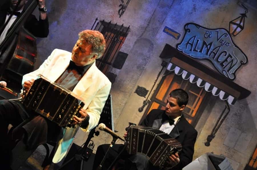 Buenos Aires: El Viejo Almacen Tango Show & optional Dinner - Getting there: pickup vs meeting at the theatre