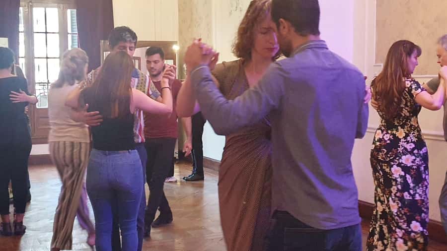 Buenos Aires: Group tango class with mate and snacks - Key things to know before you go