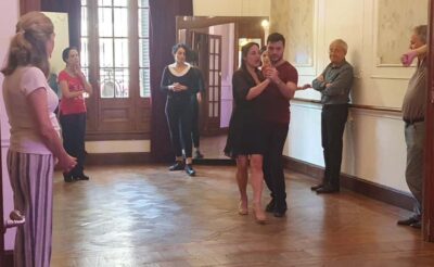 Buenos Aires: Group tango class with mate and snacks - Your teachers: Johana Copes and a team built for real beginners