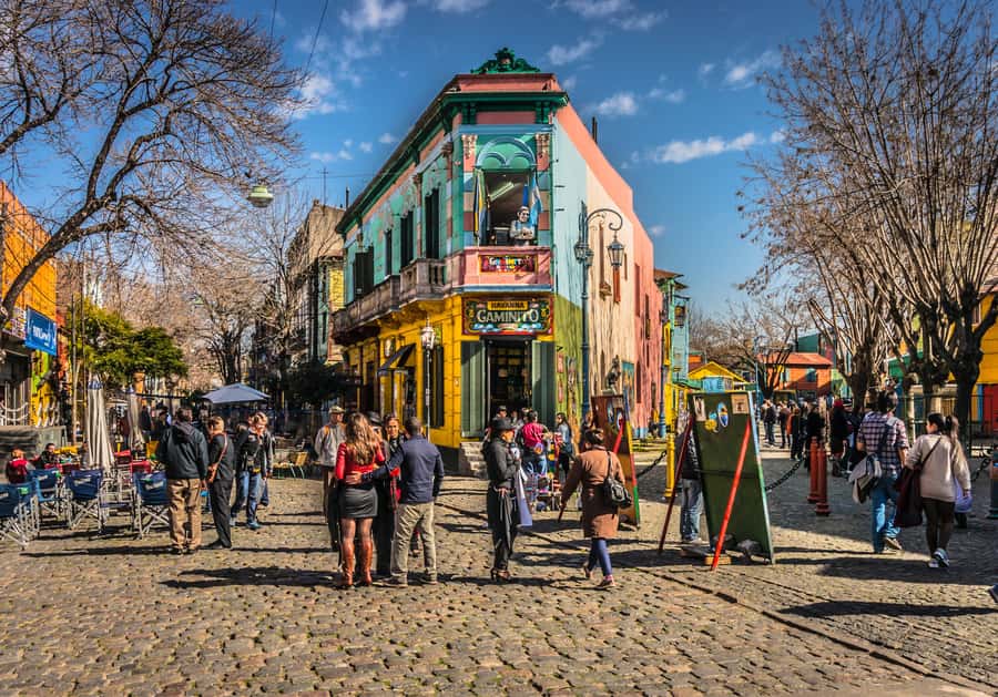 Buenos Aires: Half-Day Sightseeing Tour with 2 Stops - Plaza de Mayo, Casa Rosada, and the Civic Center Stop