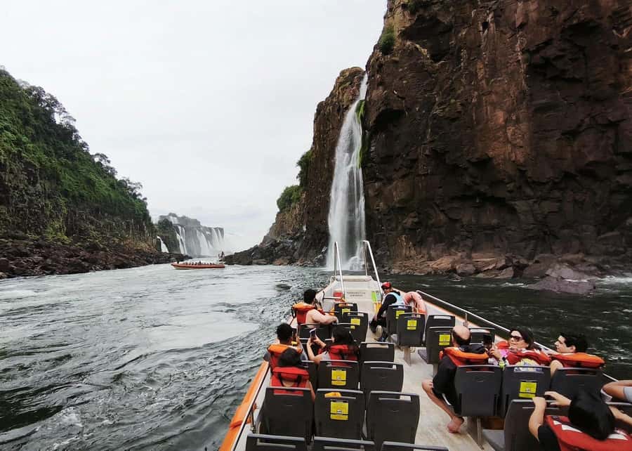 Buenos Aires: Iguazú Falls with Boat Ride & Optional Flight - One-day logistics: how the Buenos Aires to Iguazú flight option saves the day
