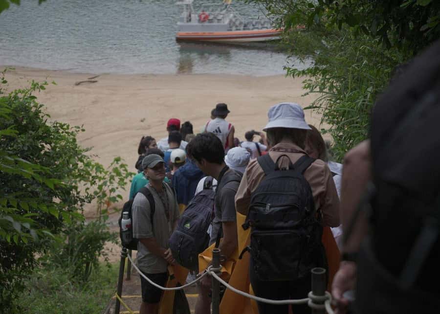 Buenos Aires: Iguazú Falls with Boat Ride & Optional Flight - The Gran Aventura boat ride: expect spray and pack for it