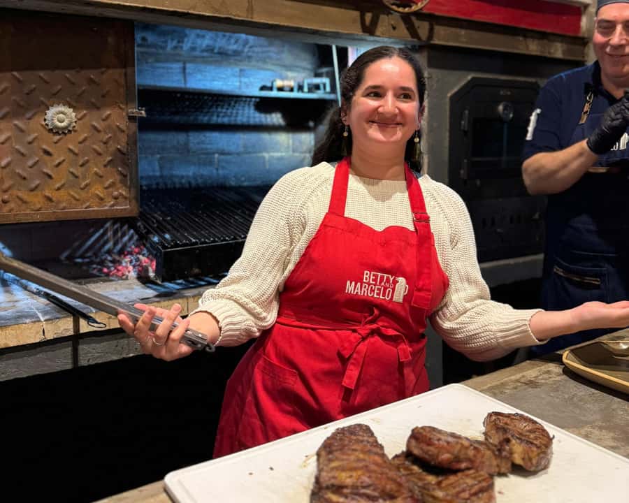 Buenos Aires: Join a Local Family for an Argentine Barbecue - Wine pairings that actually match the meal