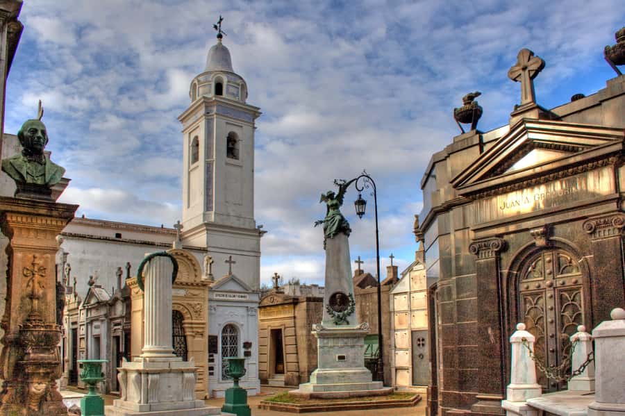 Buenos Aires: Recoleta Neighborhood Walking Tour - Recoleta in Two Hours: The Best Fit for Your Buenos Aires Plan