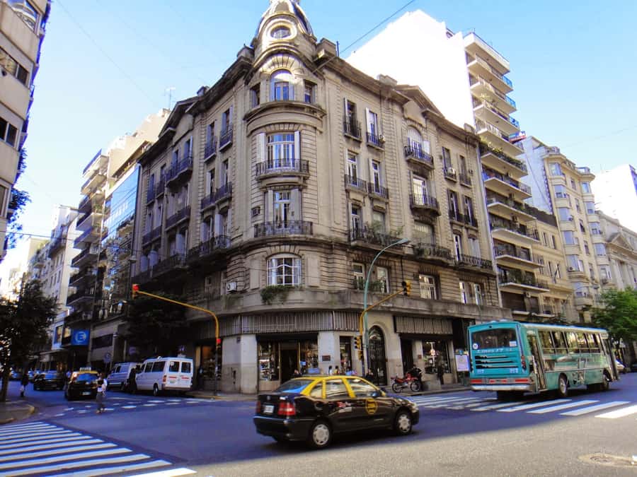 Buenos Aires: Recoleta Neighborhood Walking Tour - Facultad de Derecho (UBA): Architecture You Can Learn From at Street Level
