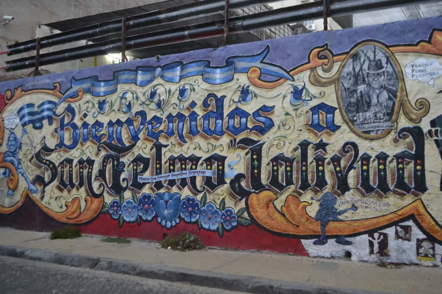 Buenos Aires: San Telmo and Market Guided Walking Tour - Clemente and Paseo de la Historieta: Comics You Can Point To
