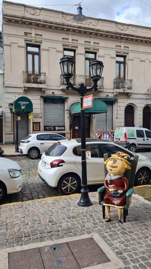 Buenos Aires: San Telmo, History, Bars, and Tango! - Historic churches, the old women’s prison, and the Lezama anchor