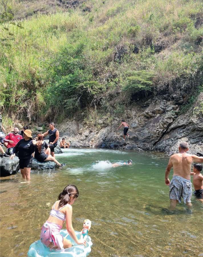 Cali: Cali River Waterfall and Great River Pools Tour - Charco El Recodo: your first pool stop for sun and a quick reset