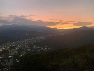 Cali: TRES CRUCES - Cali's most popular hike and monument - Walking in Bataclán Natural Park: where the views start