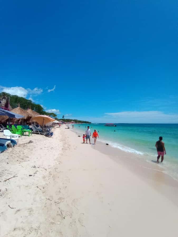 Cartagena: Baru Island & Playa Tranquila Day Trip with Lunch - Key things to know before you go