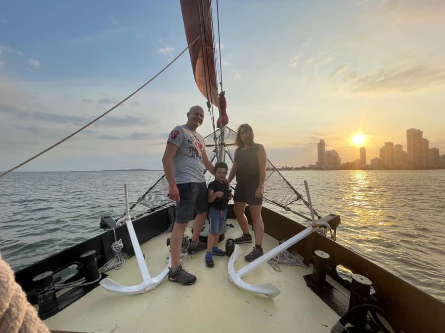 Cartagena, CO: Sunset Skyline Pirate Boat Tour with Drinks - Should You Book This Sunset Skyline Pirate Boat Tour?