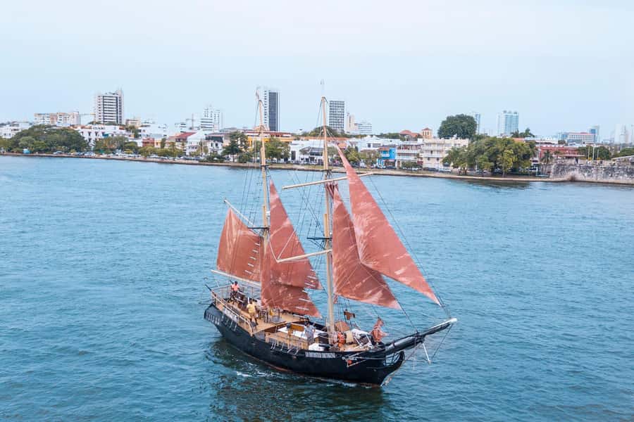 Cartagena, CO: Sunset Skyline Pirate Boat Tour with Drinks - My Booking Advice: Make This Your Easy Cartagena Evening