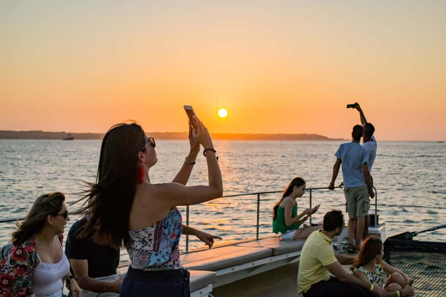 Cartagena de Indias: 2-Hour Sunset Cruise - The 5 PM departure and the first sailing stretch