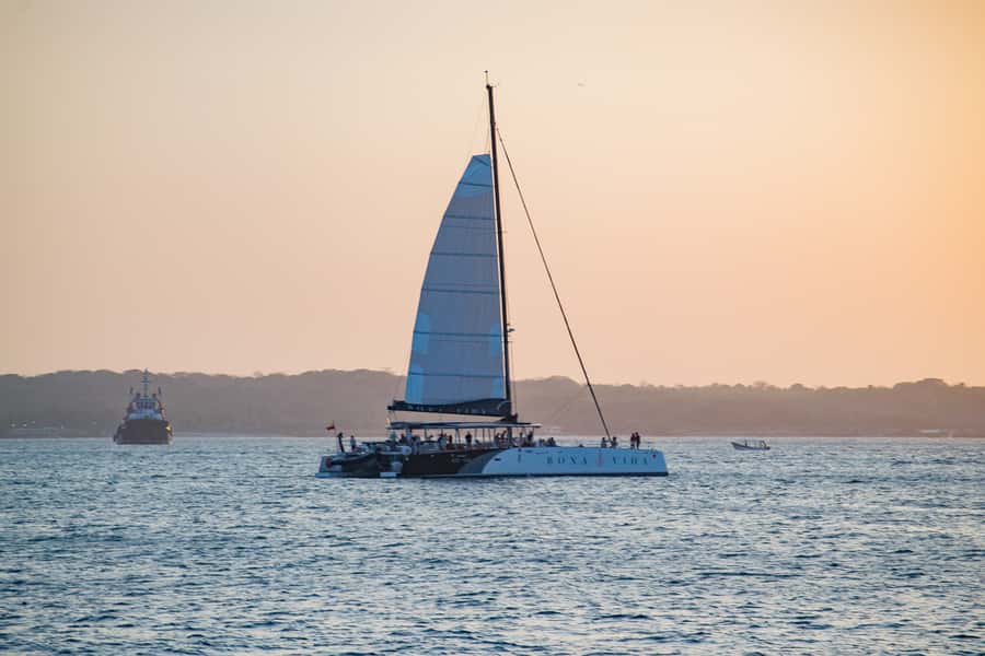 Cartagena de Indias: 2-Hour Sunset Cruise - Getting to Bodeguita Dock: the part people mess up