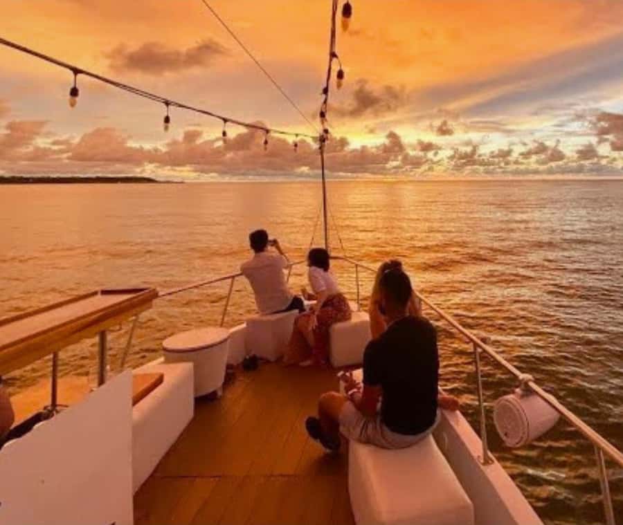 Cartagena de Indias: Sunset Cruise Open Bar with Dance Show - Cartagena Bay at sunset: golden light + skyline views