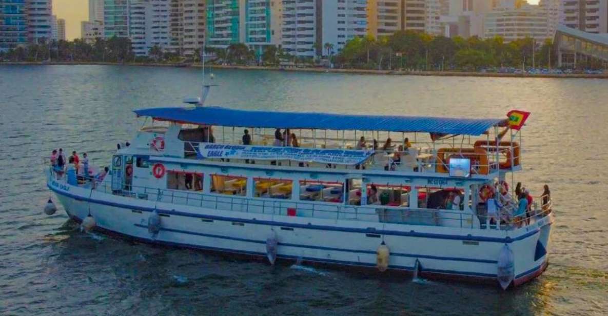 Cartagena de Indias: Sunset Cruise Open Bar with Dance Show - Open bar details: what’s included (and what to watch for)