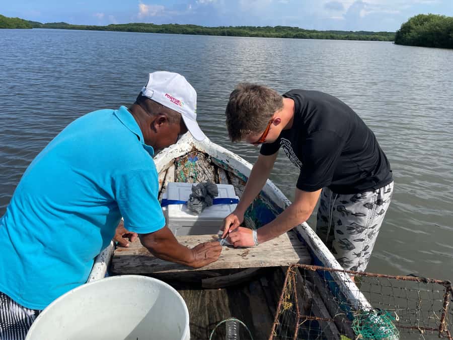 Cartagena Fishing, Crabbing, Birdwatching Experience + Lunch - Price and value: is $79 per person actually fair here?