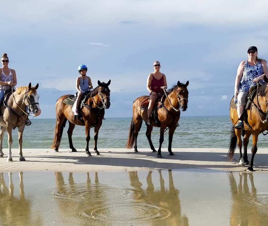 Cartagena: Horseback Riding on the Beach at Sunset - What to bring for wet legs, sunset weather, and easy comfort