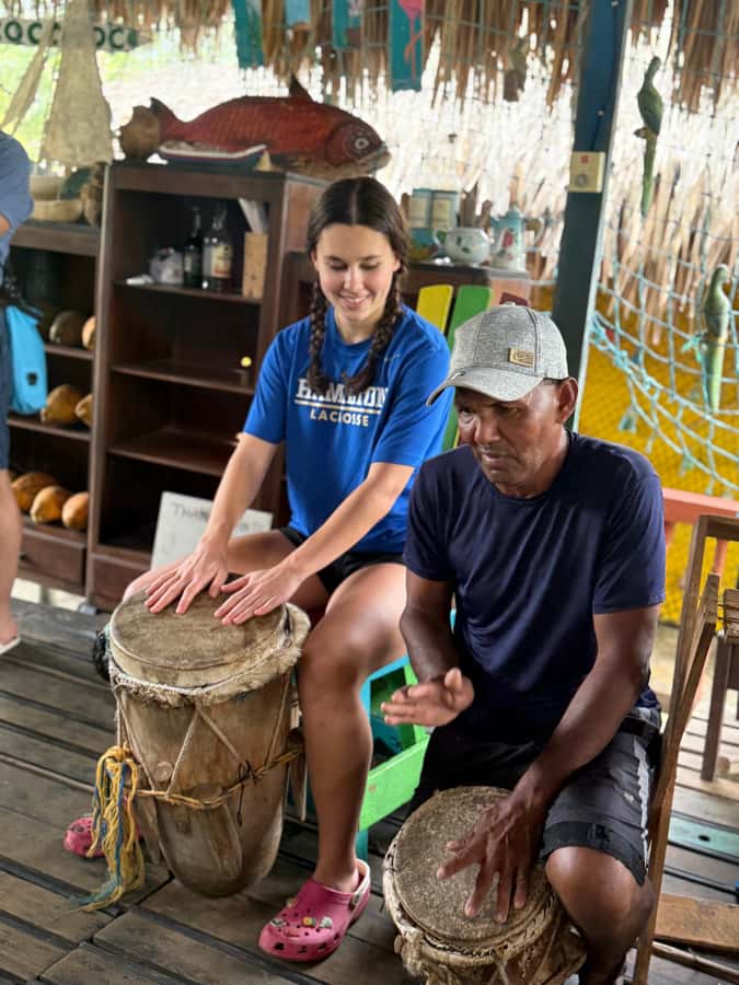 Cartagena: Mangrove Eco Tour & Fishing with Transportation - Cruising into the mangroves: roots, birds, and the calm you came for