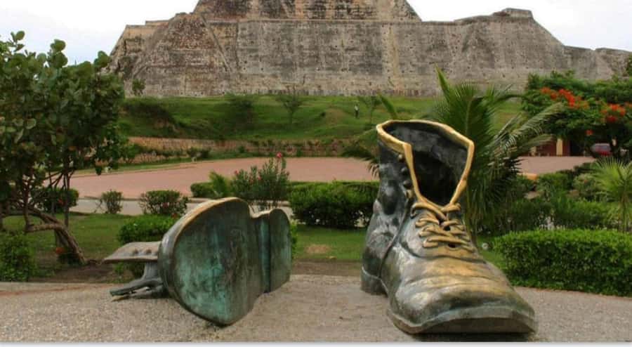 Cartagena: Panoramic City Tour, Monuments, Walls, Castle - What to bring (and why you’ll be happier)