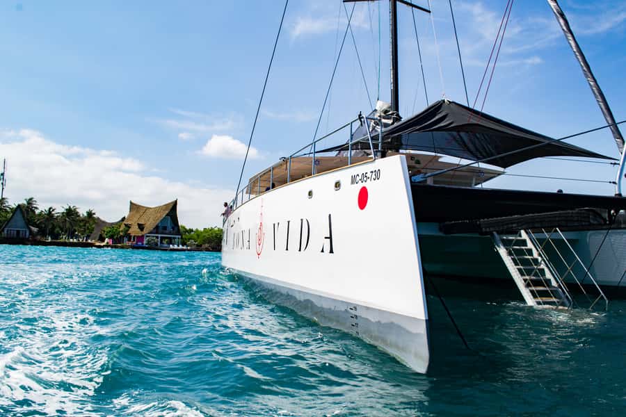 Cartagena: Rosario Islands Catamaran with Lunch and Snorkel - Should You Book the Rosario Islands Catamaran With Lunch and Snorkel?