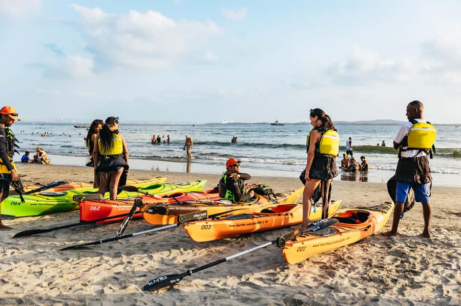 Cartagena: Sunset Sea Kayaking Tour - Paddling Cartagena Bay at blue hour: your about-2 km gentle route