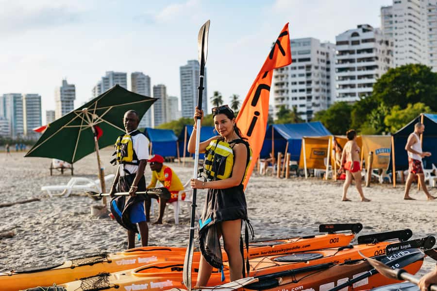 Cartagena: Sunset Sea Kayaking Tour - Shared vs private kayaking: choose the mood you want