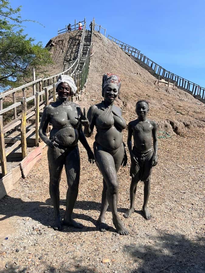 Cartagena: Totumo Mud Volcano with Bilingual Guide - The smooth part afterward: Arena beach/pool time and a proper lunch landing