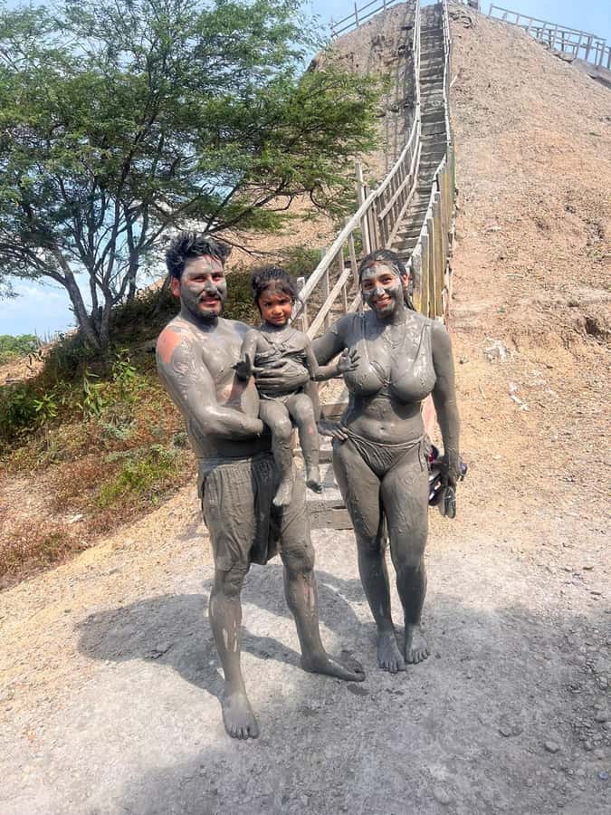 Cartagena: Totumo Mud Volcano with Bilingual Guide - Who this tour suits best (and who might feel annoyed)