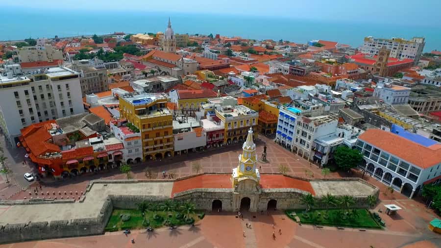 Cartagena: Walled City and Getsemani Shared Walking Tour - Key things you’ll notice on this Cartagena walk