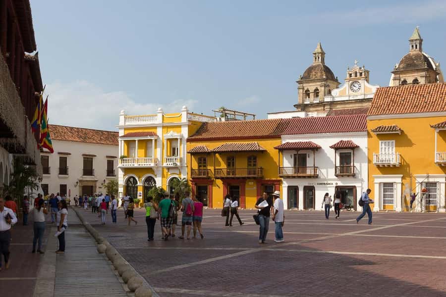 Cartagena: Walled City & Getsemani Private Tour - Forts by the sea: San Pedro Claver Square and Cartagena’s defensive walls